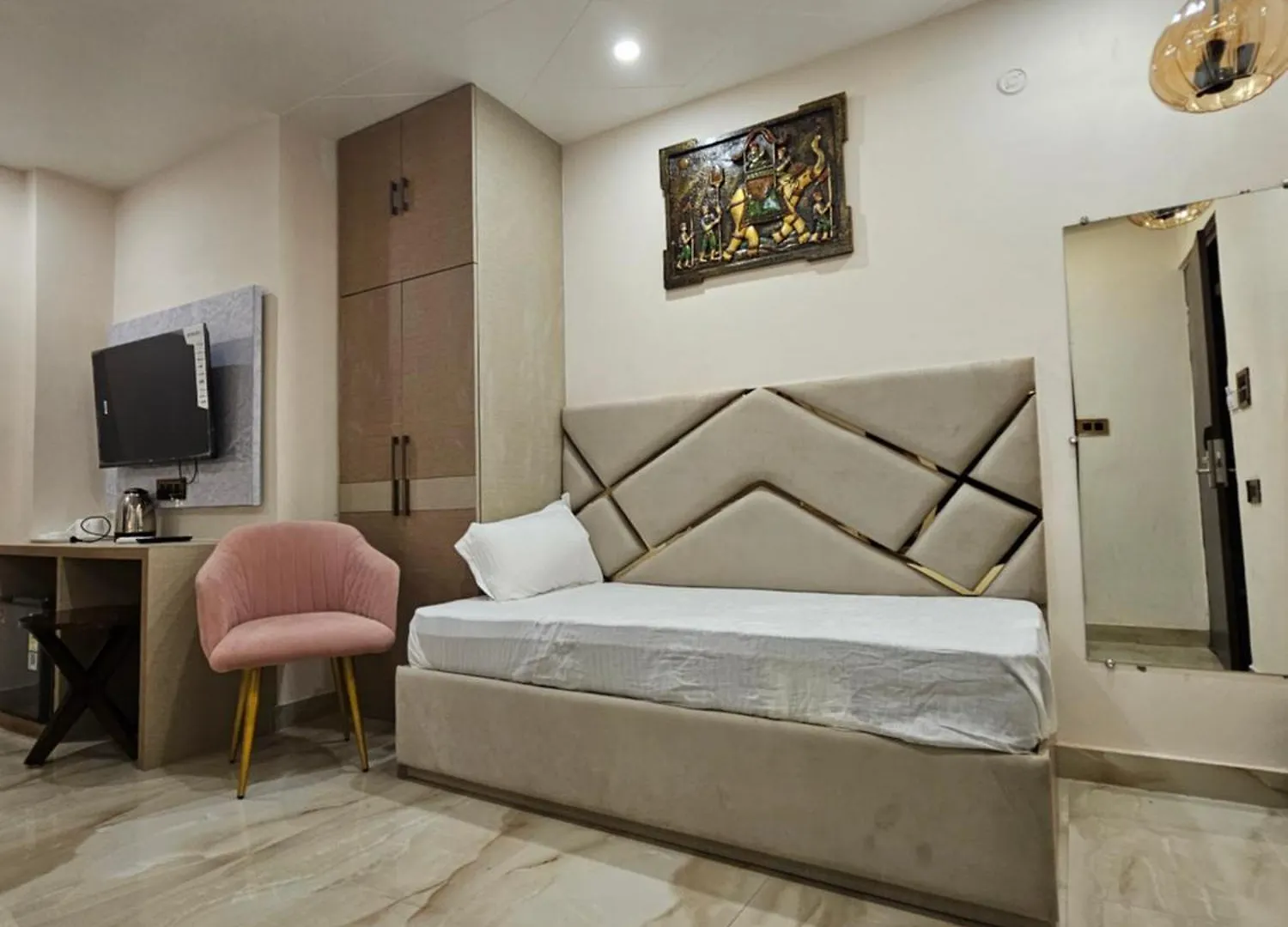 Prince Diamond Hotel Varanasi