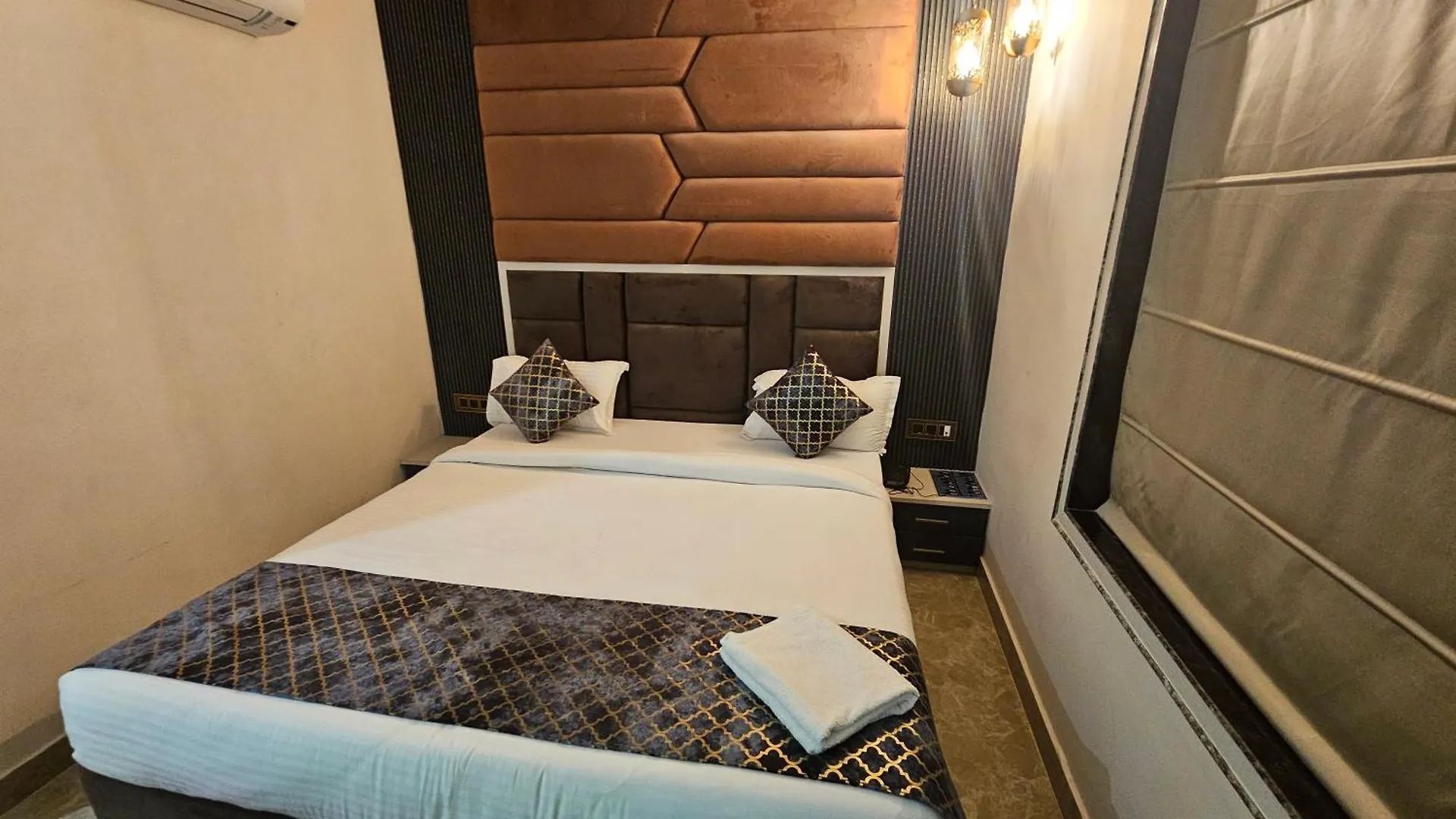 Prince Diamond Hotel Varanasi