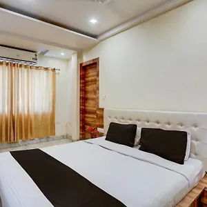 Spot On Sai P Hotel