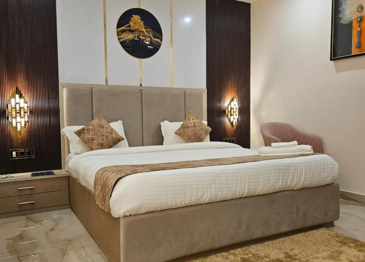Prince Diamond Hotel Váránasí